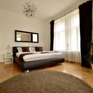 Beautiful In , Praga Repubblica Ceca